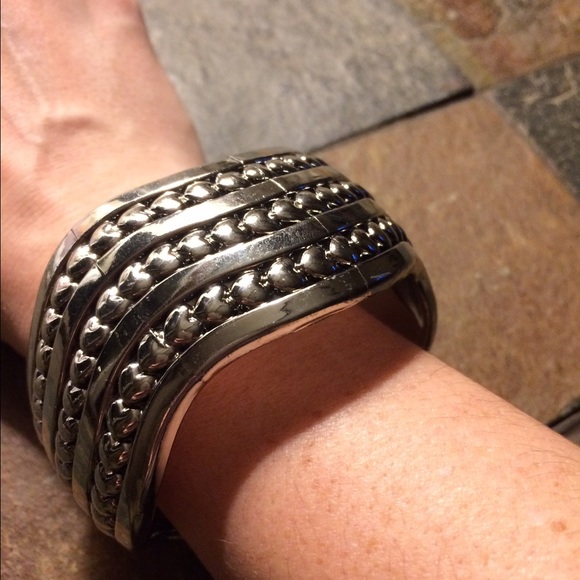 Silver bracelet - Picture 1 of 3