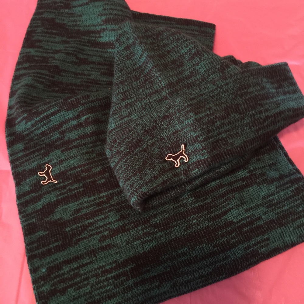 Victoria Secret Beanie Set