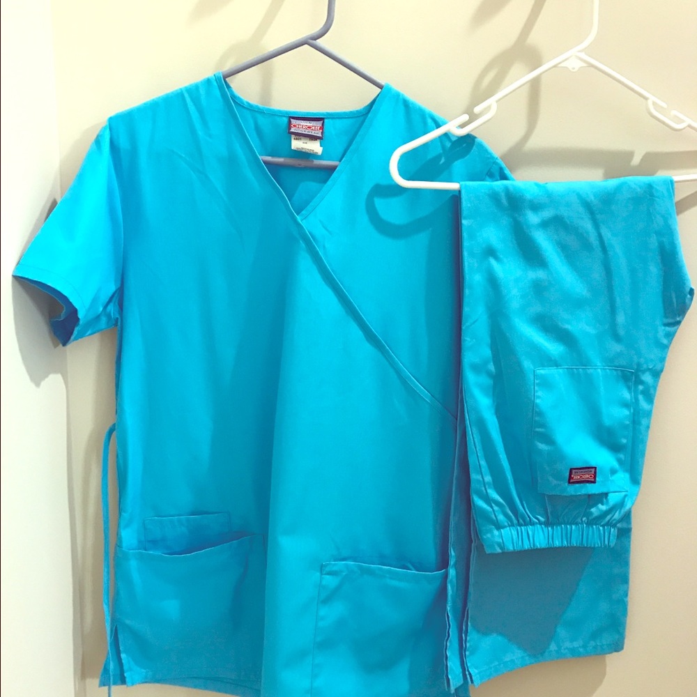 Cherokee Workwear scrub top and pants *Teal blue