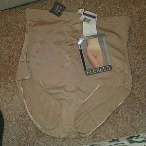 BrandNew! Flexees Fabulous Shaper!