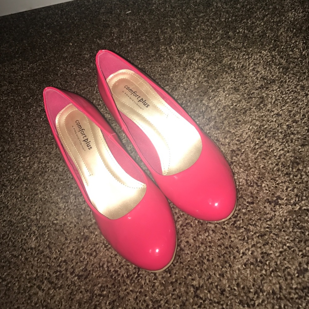 Hot pink heeled shoes!!❤️