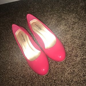 Hot pink heeled shoes!!❤️