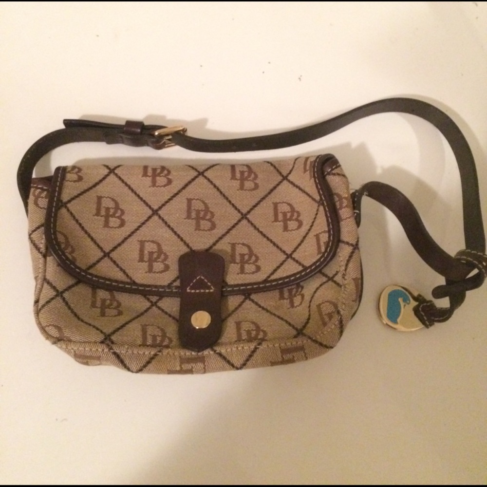 Dooney & Bourke bag