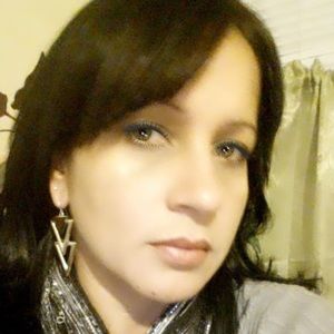 Meet your Posher, Damaris