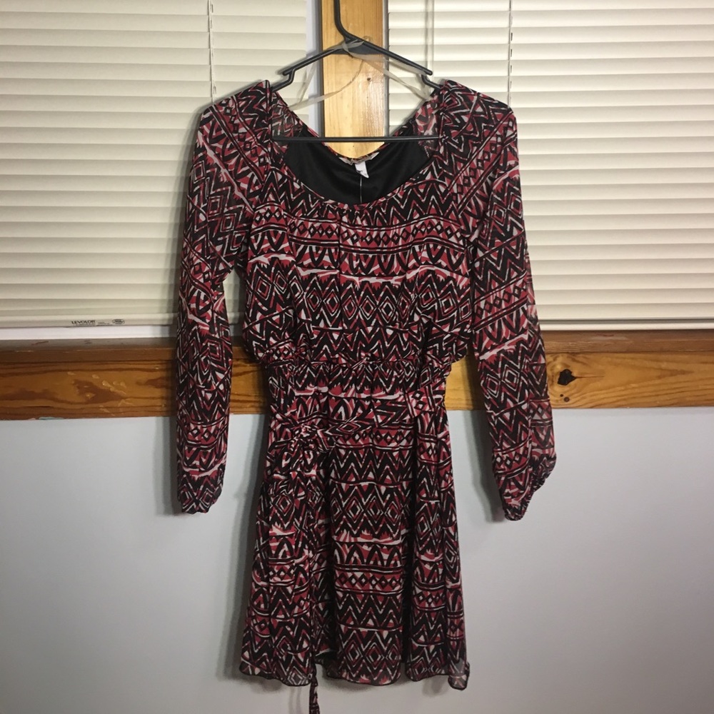Red print dress juniors size small!