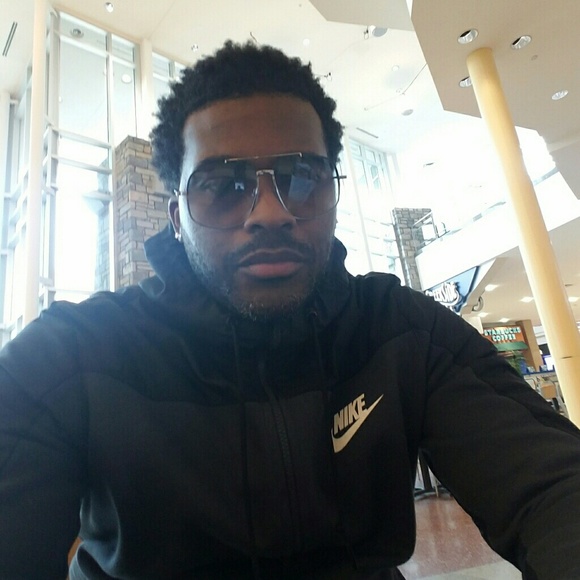 Meet your Posher, Glenn - Picture 2 of 2