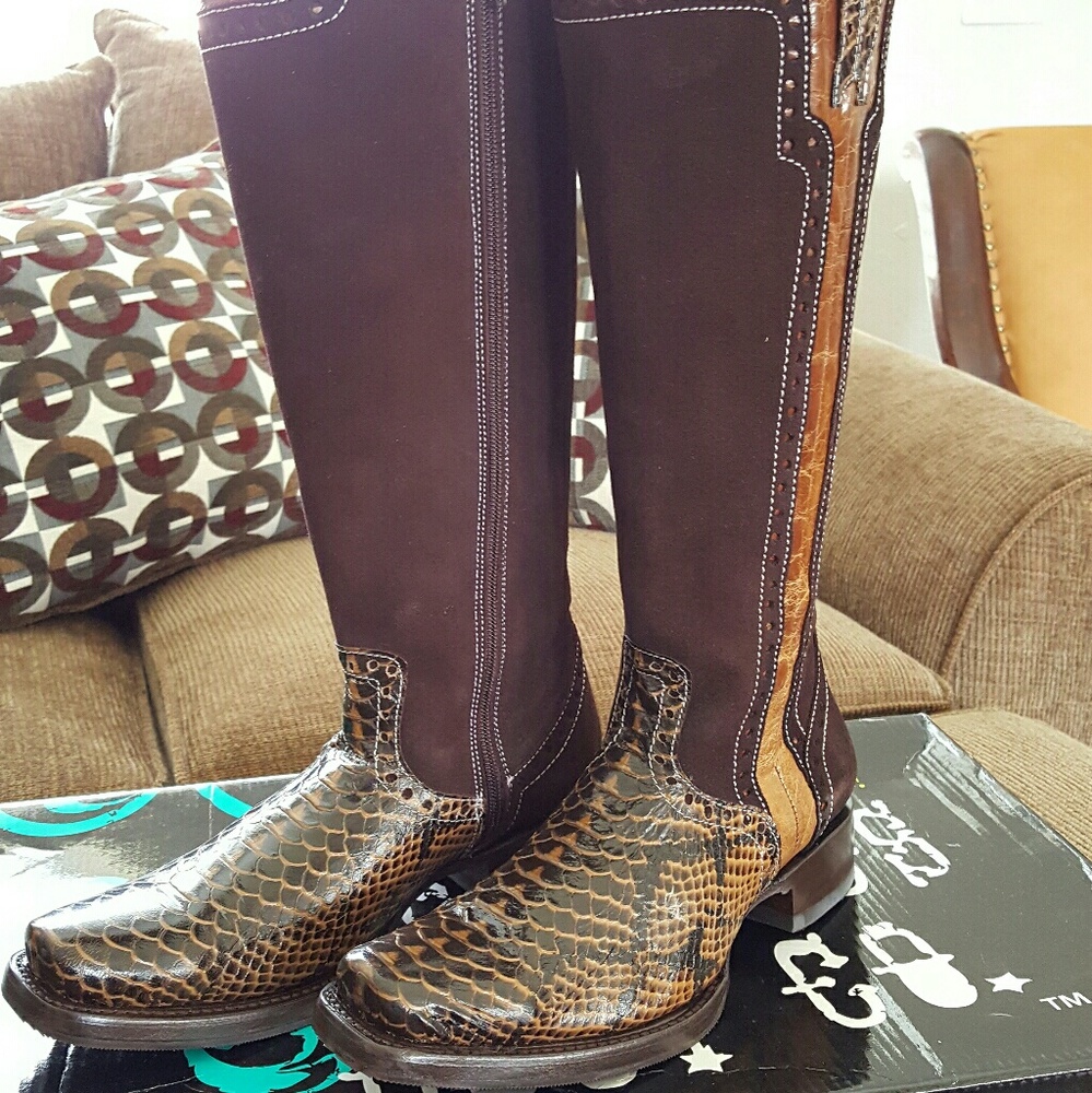 Bodacious boots, Size 9.5, Hidalgo