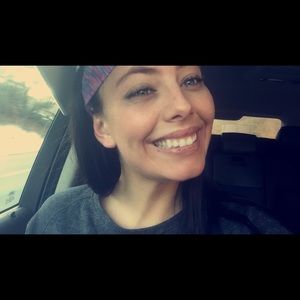 Meet your Posher, Renee