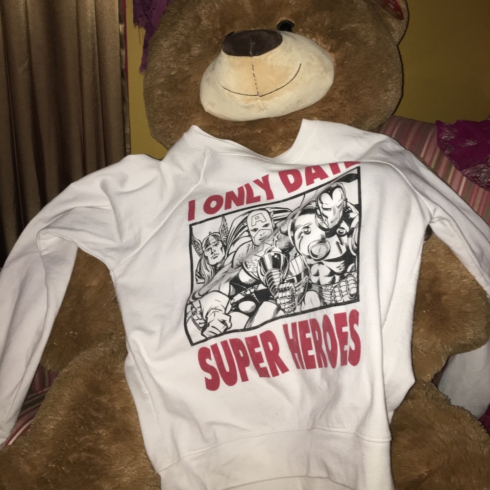 I Only Date Superheros Sweater // Forever 21