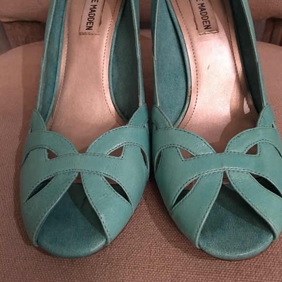 Steve Madden pumps - Picture 2 of 7