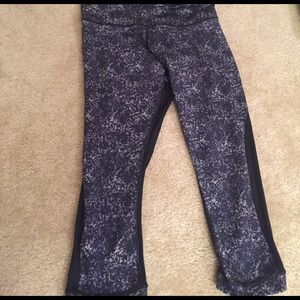 Lululemon Capris Length Workout Pants
