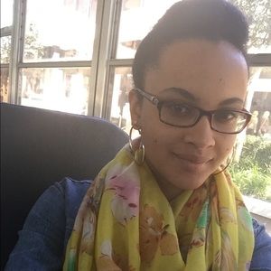 Meet your Posher, Christina