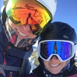 Meet your Posher, Regan