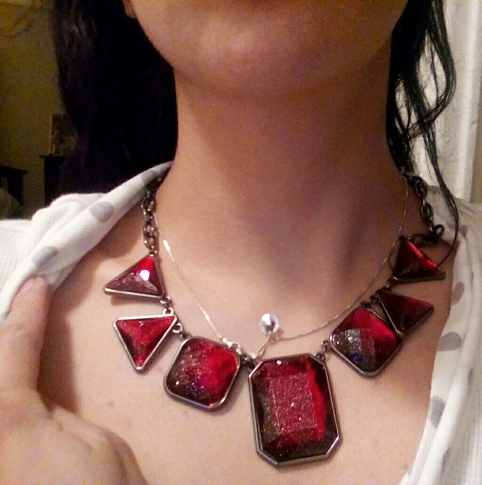 Neckless - Picture 3 of 4
