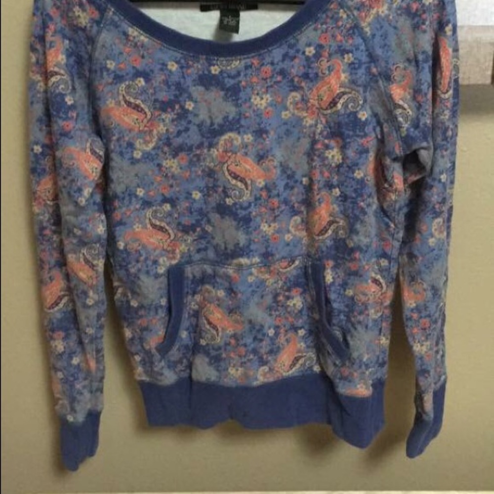 Sweater - Picture 2 of 2