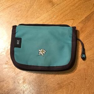 Sherpani Zoe Wallet