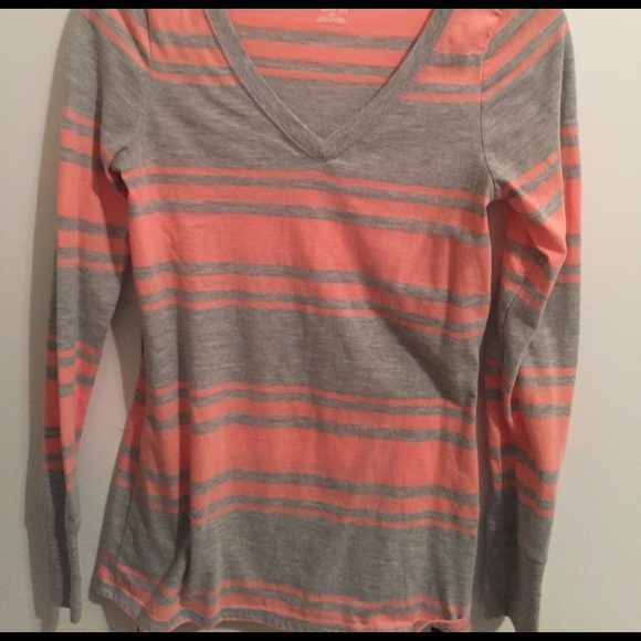 Mossimo Top - Picture 1 of 2