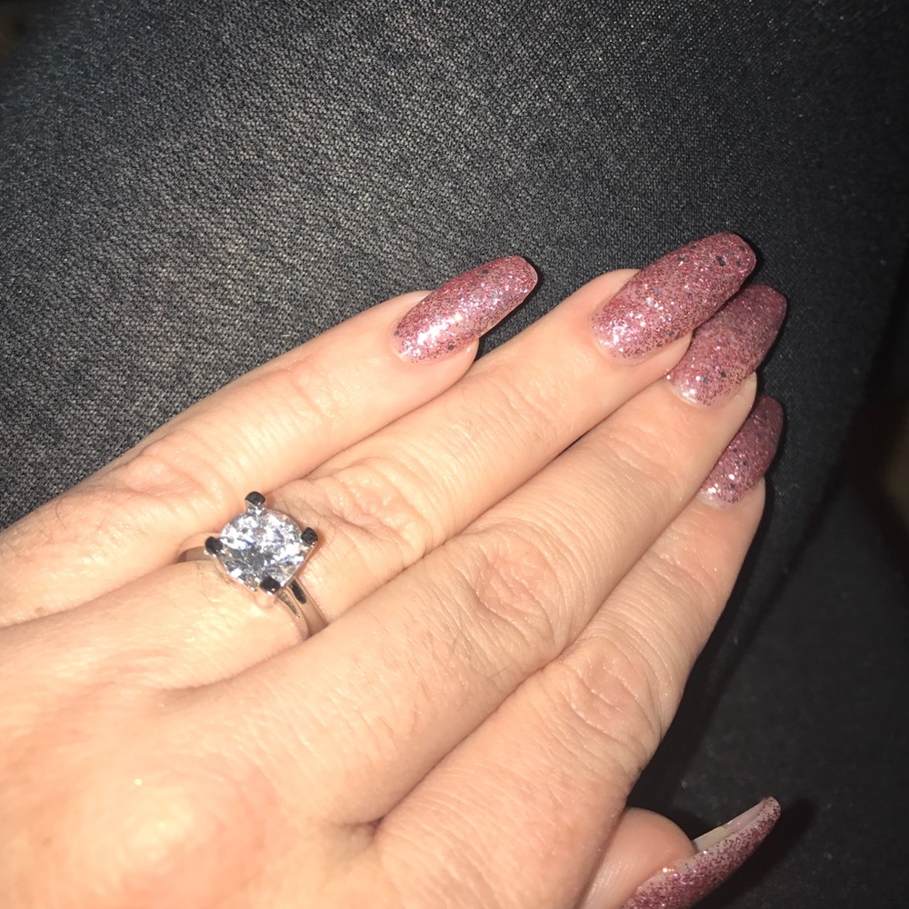 Fashion ring
