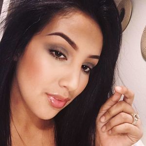 Meet your Posher, Cindy