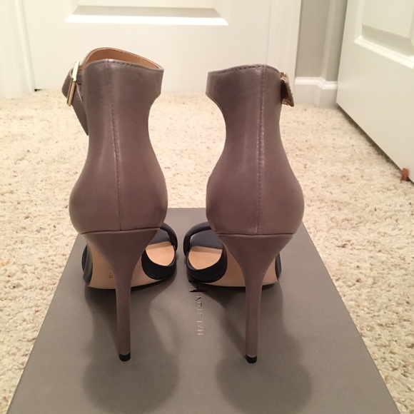 Halston Heritage Ester two tone leather heels - Picture 2 of 4