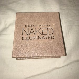 Urban Decay Naked Illuminated highlighter