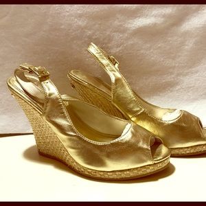 KRISTIN LEATHER WEDGE - GOLD METALLIC