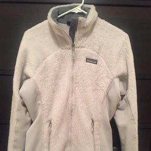 END OF SEASON! Patagonia Light Gray Zip-Up Fleece