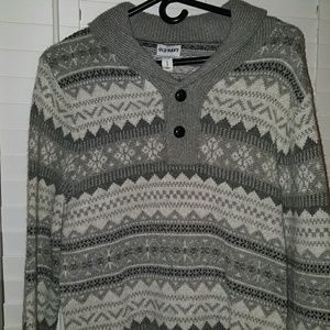 Old Navy sweater