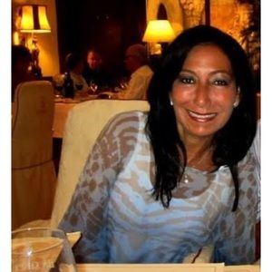 Meet your Posher, Lori