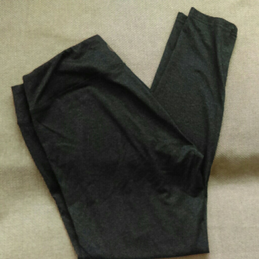 Deal Alert! Marika Charcoal Athletic Leggings