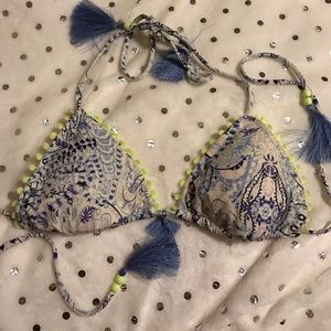 Victoria's Secret bikini top nwot size medium