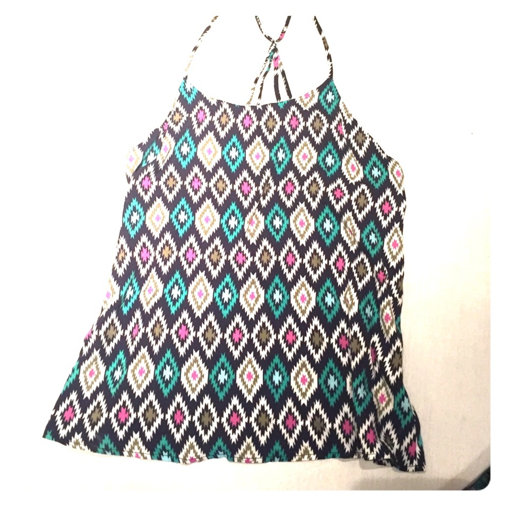 MUST BE BUNDLED Xhilaration top Atec geometric