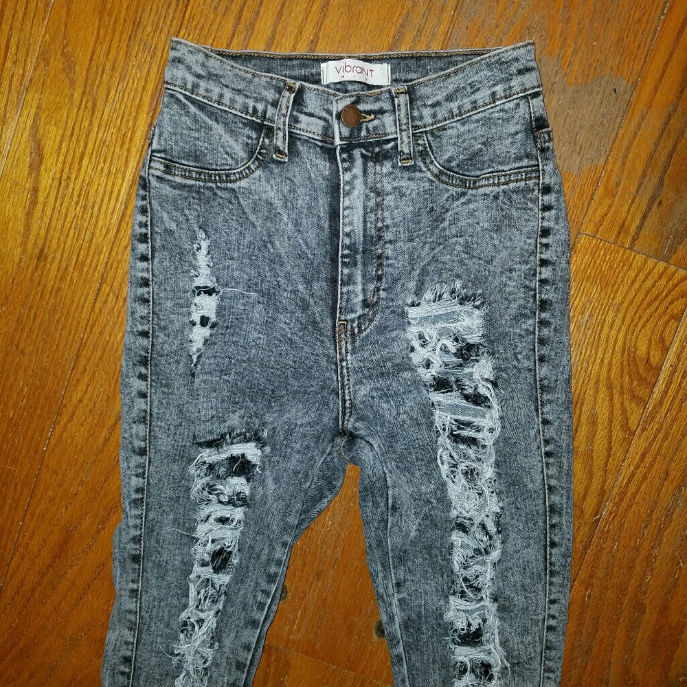 Destroyed black acid wash jeans