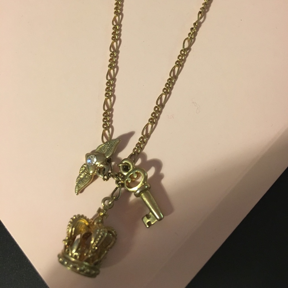 Guess necklace