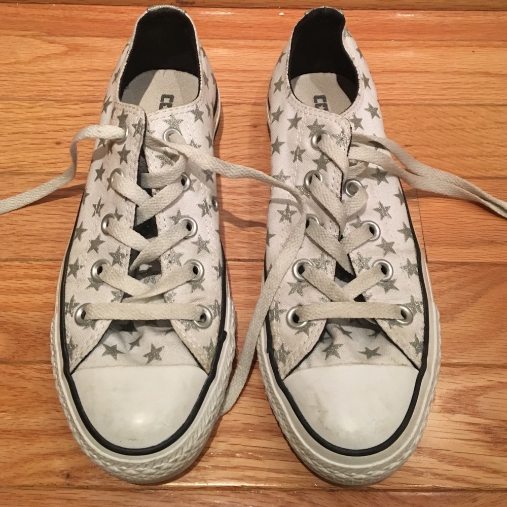 White silver stars. Converse all star low tops