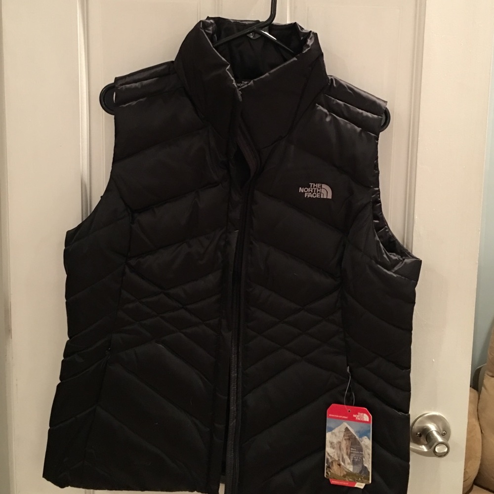 The Northface Women's Aconcagua Vest in Black