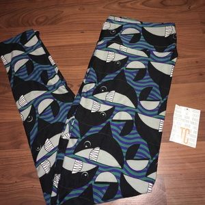 Lularoe TC shark leggings
