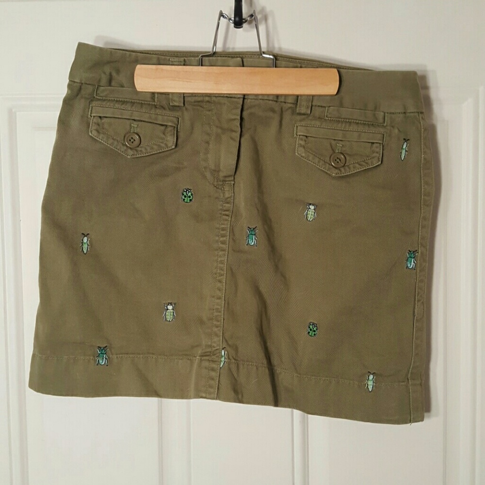 Super Cute Beetle Print Olive J Crew Skirt Size 6