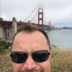 Meet your Posher, Collin