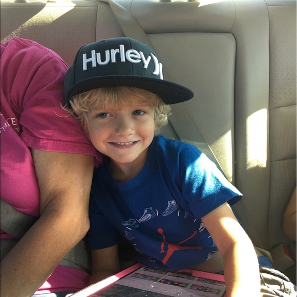 Meet your Posher’s, The Manning Family - Picture 4 of 4