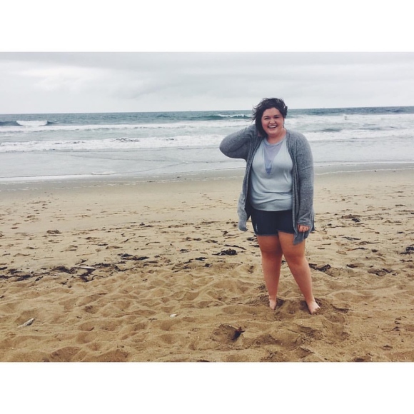 Meet your Posher, Alexandra - Picture 3 of 5