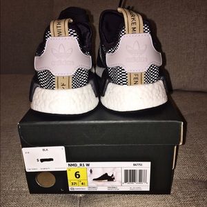 Adidas nmd r1 women's