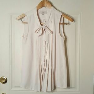 Loft Sleeveless Pleated Tie Neck Shirt.Sz S Petite