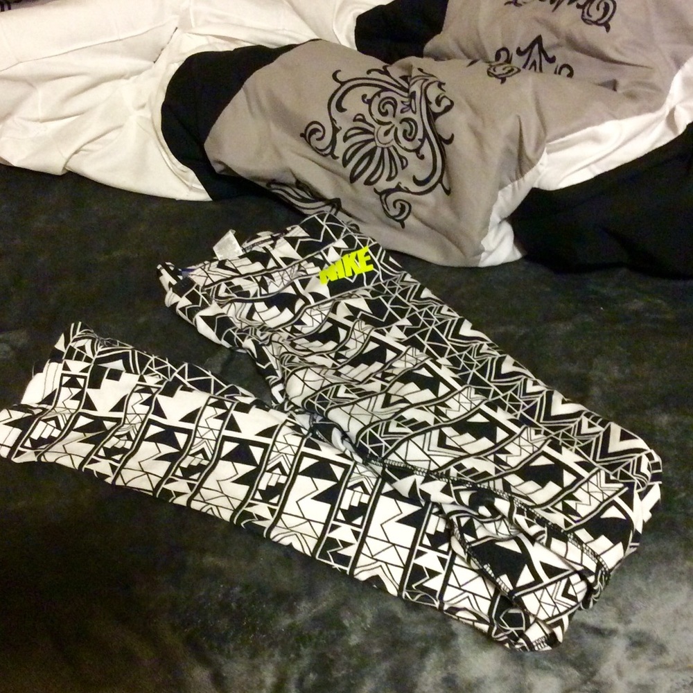 Nike leggings