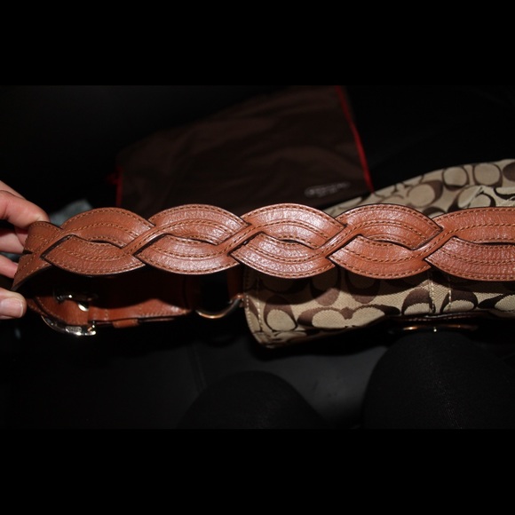 🏵 Authentic Coach bag - Picture 3 of 5