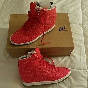 WMNS Dunk Sky Hi Print