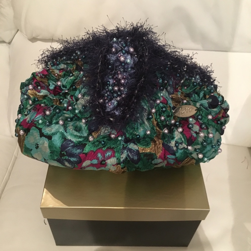 HANDMADE Atina Jebelle Bag