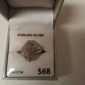 SS 925 1/10 CTTW DIAMOND CLUSTER RING