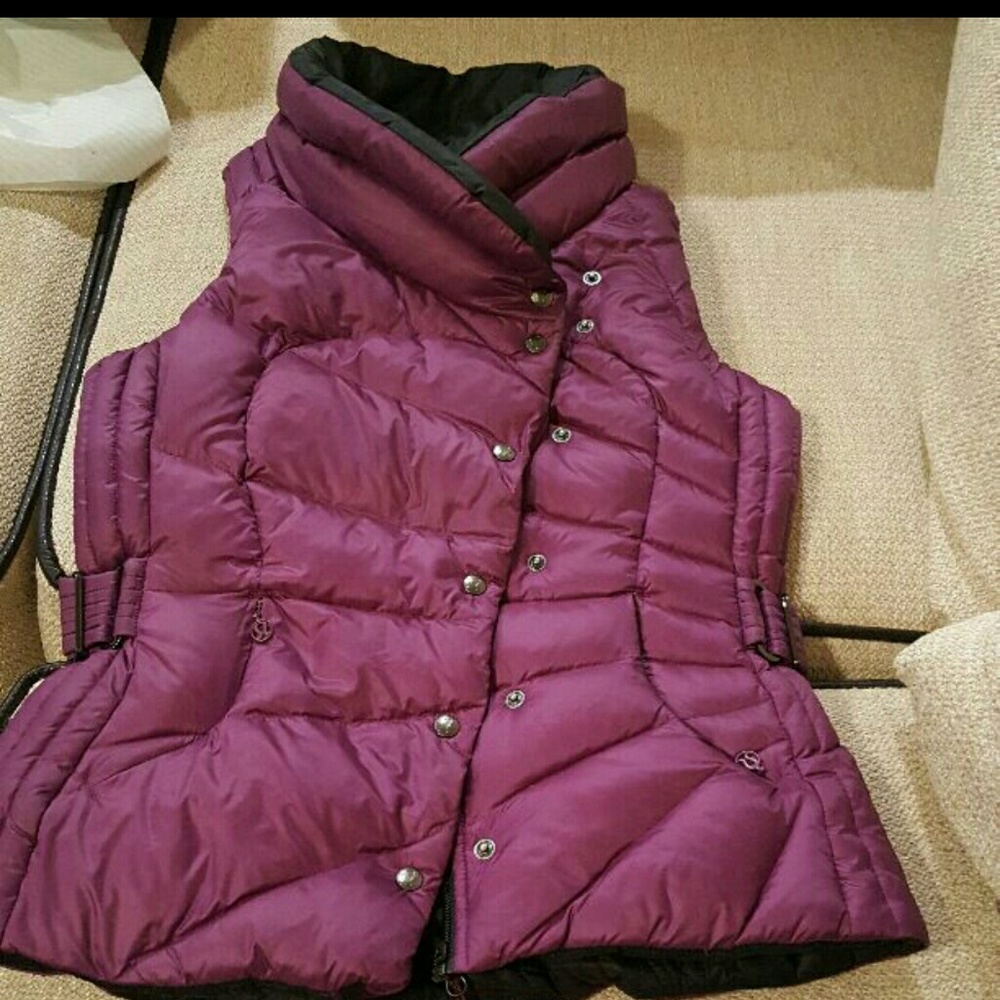Lululemon vest size 6