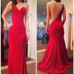 Beautiful red Prom Dress / Gown